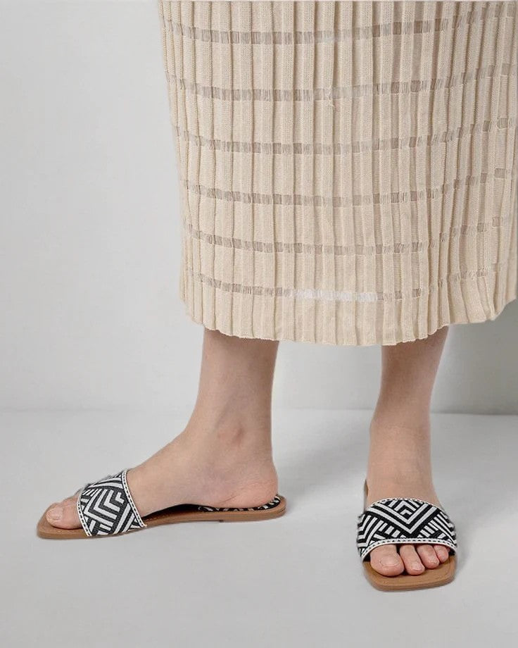 Za Flats