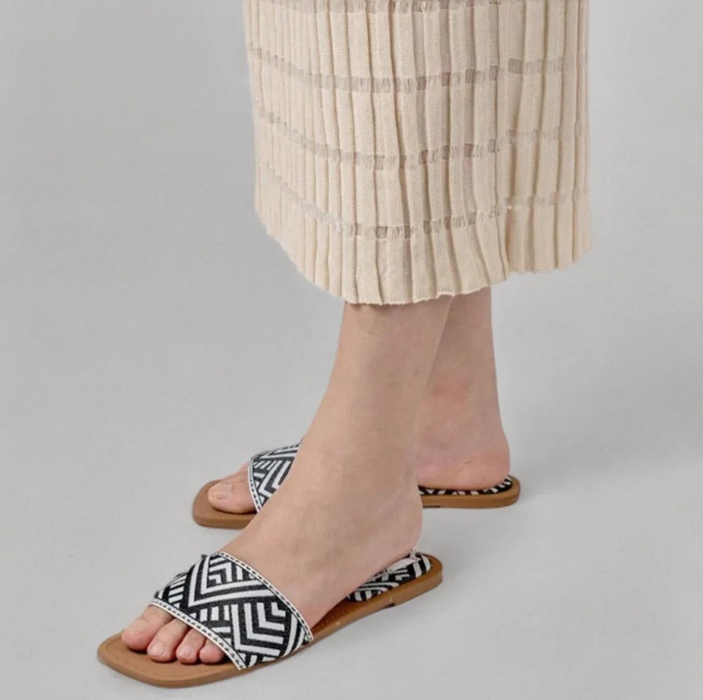 Za Flats